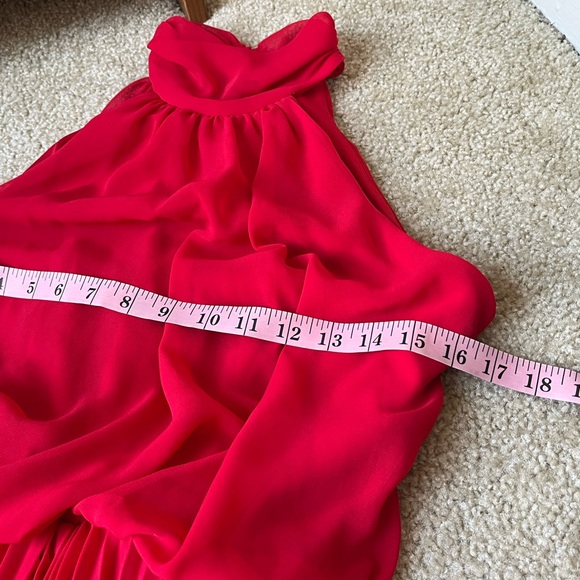 NWT Aqua Women’s Red Chiffon Halter Neck Pleated Skirt Maxi Formal Gown, Size 6 - Picture 10 of 13